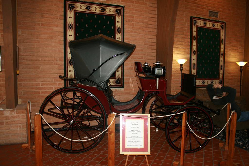 Douglas Inn And Conference Center Luaran gambar